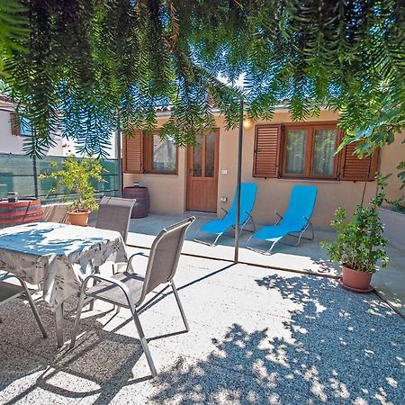 Apartman Kirac Pomer Εξωτερικό φωτογραφία