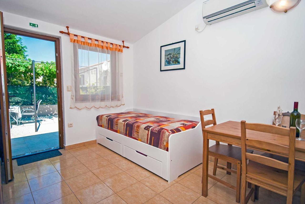 Apartman Kirac Pomer Εξωτερικό φωτογραφία