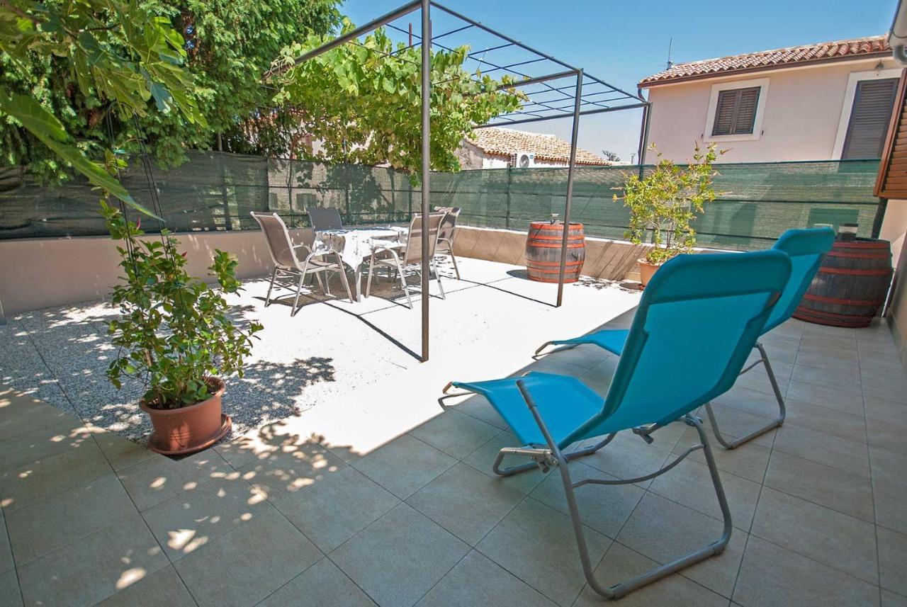 Apartman Kirac Pomer Εξωτερικό φωτογραφία