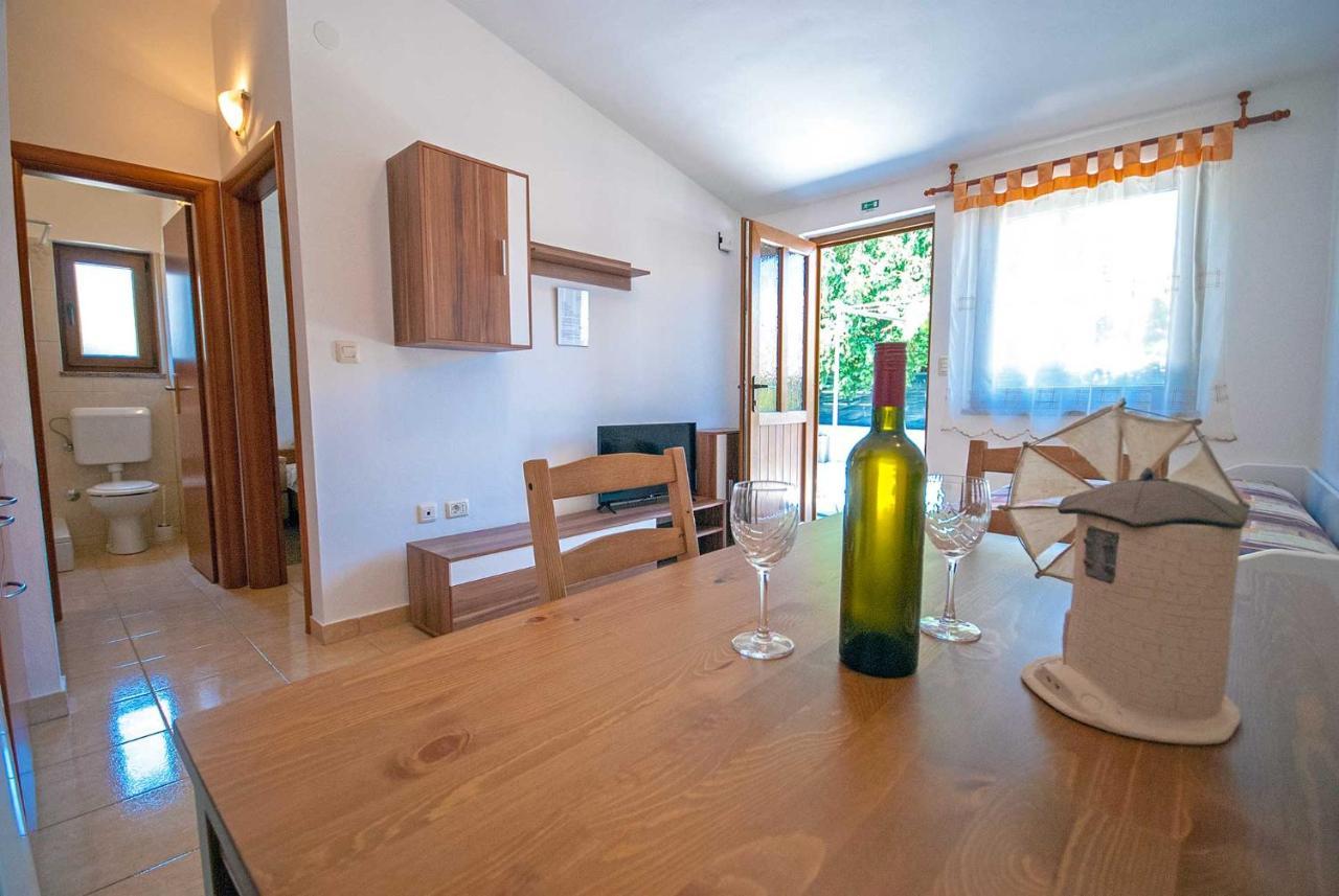 Apartman Kirac Pomer Εξωτερικό φωτογραφία